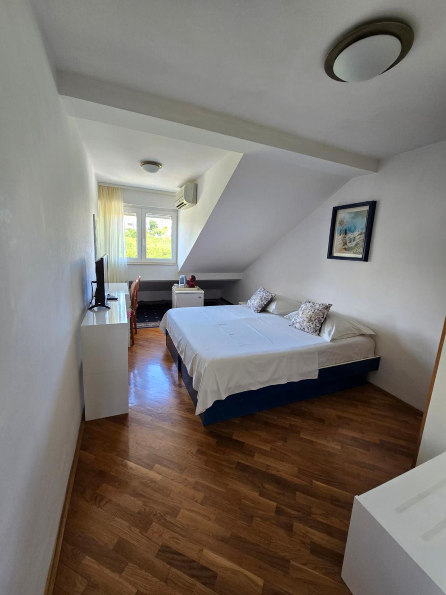 Rooms Lux Spalato Esterno foto